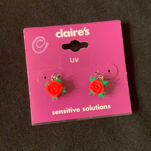 Claire's Jewelry Y2k Claires Earrings Rose Shaped Nwt Poshmark